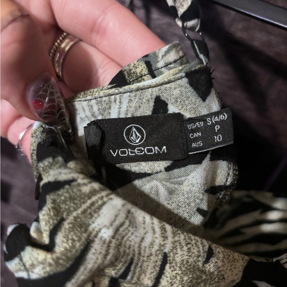 Volcom Coco Maxi Dress Green Black Leaf Print - Picture 2 of 5